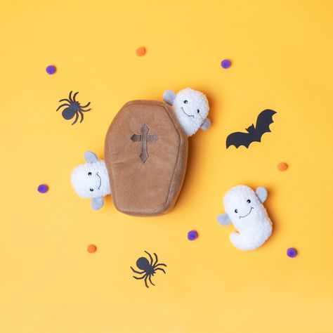 Halloween Burrow Coffin with Ghosts | ZippyPaws Cat Decor Diy, Halloween Coffin, Cat Mandala, Scared Cat, Ghost Dog, Dog Puzzles, Ghost Hunters, Interactive Dog Toys, Toy Puppies