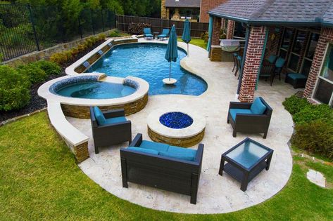 Outdoor Living Spaces With Pool, Inground Pool And Spa Ideas, Pool Next To Patio, Small Pools With Spa, Pool And Patio Design, Jacuzzi And Pool Outdoor, Backyard Patio Pool Designs, Small Pool Design With Hot Tub, Outdoor Patio Pool Ideas