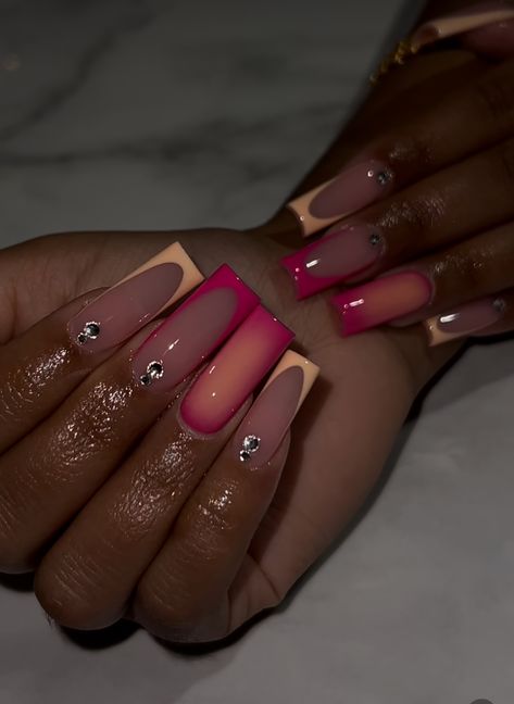 Simple Christmas Nails Acrylic Square, Gel X Halloween Nails, Coffin Nails Designs Fall 2024, Rich Nails Design, Dope Nail Designs Fall 2024, Christmas Nails Black Women, Fall Season Nails Acrylic, October Birthday Nails, Birthday Nails Black Women