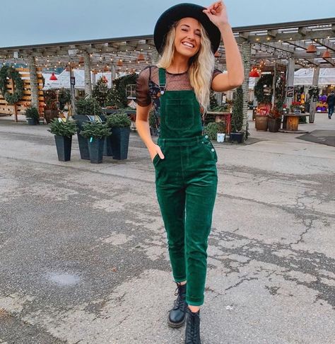 ModCloth on Instagram: “Green corduroy overalls are a thing. Pass it on. ✨ @chaydreaminstyle in the Fall Potluck Corduroy Overalls. #ModClothSquad” Green Overalls Outfits, Fall Potluck, Vintage Clothing Styles, Dungarees Outfits, Overalls Outfits, Green Overalls, Maternity Overalls, Vintage Style Clothing, Doc Martens Outfit