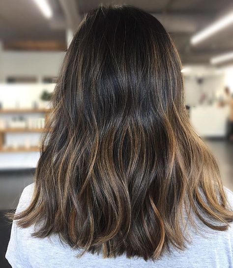 f o i l a y a g e ; highlights and balayage have a baby 👶🏼 . . . . . . #foilayage #highlights #brunette #brunettebalayage #lob #brunette… Straight Balayage Brunette, Partial Balayage Brunettes Dark Brown, Subtle Balayage Brunette Dark, Brunette Partial Highlights, Partial Foil Highlights Brunette, Half Balayage, 8n Hair Color, Lob Brunette, Baby Lights Hair