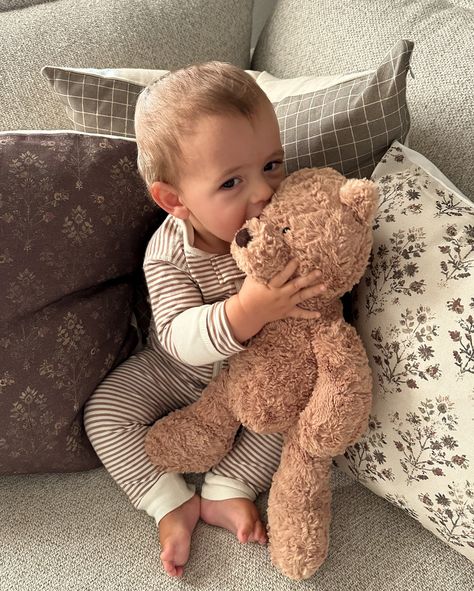 kisses for teddy, a series 🧸 pillows // @woven.nook jammies // @ryleeandcru couch // @shophomemakers teddy // @jellycat #motherhoodismagic #simplystyleyourspace #throwpillows #magicofchildhood #makehomeyours motherhood | interiors | living area | jellycat | teddy bear | throw pillows Lucca, A Series, Nook, Living Area, Teddy Bear, Couch, Throw Pillows, Pillows, Instagram