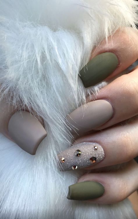 Tan Nail Designs, Matte Green Nails, Matte Nail Colors, Olive Nails, Tan Nails, Silver Glitter Nails, Gold Nail Designs, Sweater Nails, Coffin Shape Nails