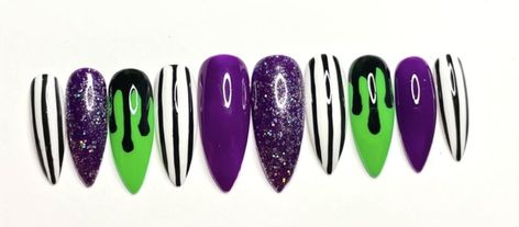 Beatle Juice, Beetlejuice Halloween, Halloween Press On Nails, Gel Press, You're Awesome, Purple And Green, Nail Kit, Beetlejuice, Black Glitter