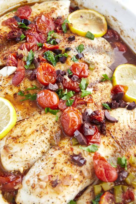 Prepare this easy baked Mediterranean tilapia recipe in less than an hour for a flavor-loaded, nutrient-rich dinner! Mediterranean Tilapia, Easy Tilapia, Tilapia Dinner, Tilapia Recipes Healthy, Oven Baked Tilapia, Tilapia Recipes Easy, Fresh Fish Recipes, Baked Tilapia Recipes, Tilapia Fish Recipes