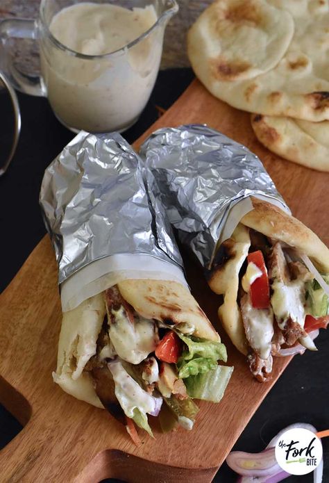 Schwarma Recipes, Shawarma Wrap, Pickle Pizza, Chicken Shawarma Wrap, Food References, Döner Kebab, Chicken Shawarma Recipe, Shawarma Recipe, Chicken Wrap Recipes