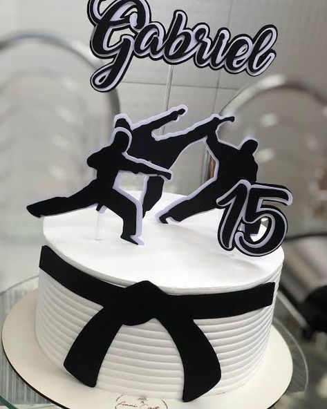 Karate Cake, Cake Pic, Sports Cakes, Happy Birthday Cat, Cake Decor Ideas, Black Wedding Cakes, Birthday Cat, Frame Border Design, Creative Cake Decorating