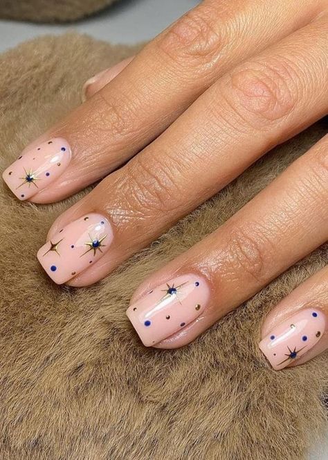 new years eve nails: sparkle accents New Years Nail Designs For Kids, Trendy Nye Nails, Nye Nail Ideas New Years Eve, New Year Nails Design 2024 Short, News Years Nails, New Year Nails Design 2024, New Yrs Nails, Simple New Years Nails, Christmas New Year Nails