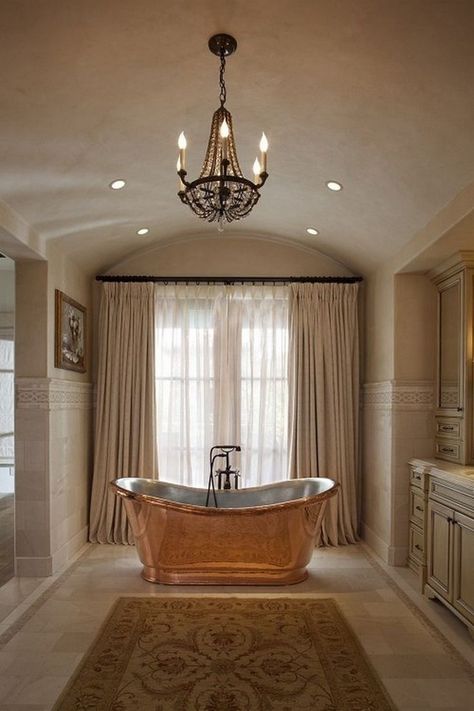 Copper Tub Bathroom, French Inspired Bathroom, Tub Bathroom Ideas, Copper Bathtub, Bold Bathroom, Interior Railings, Copper Tub, Copper Bathtubs, Bathtub Design