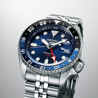 Gmt Batman, Seiko 5 Sports Automatic, Seiko Skx, Seiko 5 Sports, Seiko 5, Automatic Watches For Men, Seiko Watches, Day For Night, Dive Watches