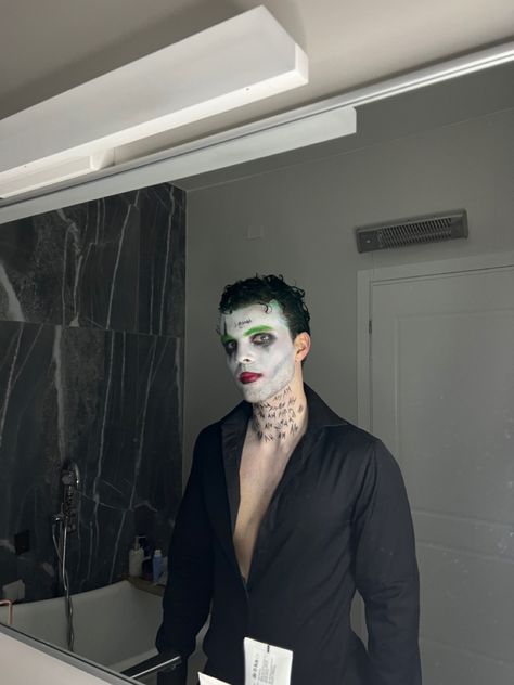 Men’s Halloween Costume Joker, Hot Joker Costumes Guy, The Joker Halloween Costume Guys, Men’s Joker Makeup, Lucifer Halloween Costume Men, The Joker Costume Men, Joker Cosplay Men, Male Joker Makeup, Joker Makeup Man