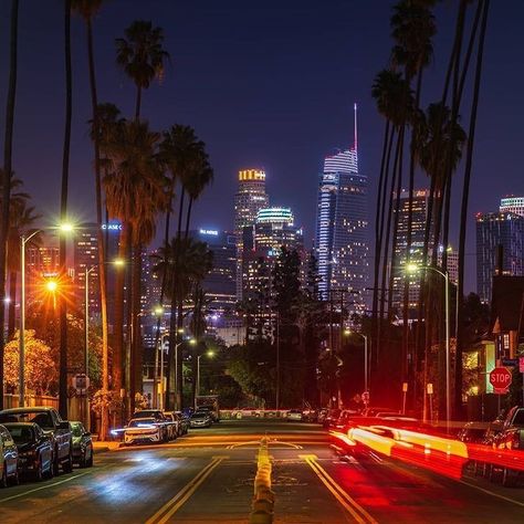 Los Angeles At Night, Life In Usa, Edit Lightroom, Los Angeles Aesthetic, Boyle Heights, Camera Sony, Cali Life, New Retro Wave, Neon Nights