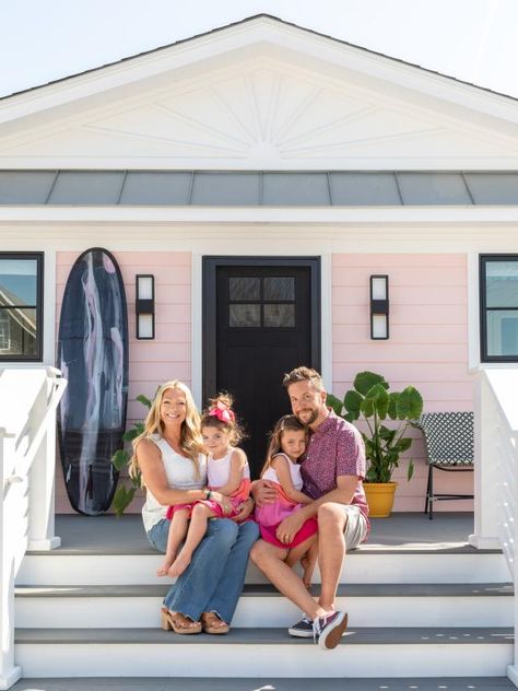 1930s Beach House, 1950s Beach House Exterior, Beach Bungalow Interior Coastal Cottage, Beach Bungalow Renovation, Coastal Bungalow Interior, 1920s Beach House, Coastal Bungalow Exterior, California Beach House Aesthetic, Colorful Beach House Exterior