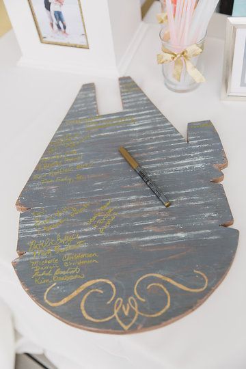 star wars wedding guest book Star Wars Wedding Guest Book, Diy Star Wars Wedding Decorations, Nerdy Wedding Ideas, Star Wars Guest Book, Star Wars Ring, Star Wars Wedding Theme, Nerd Wedding, Geeky Wedding, Nerdy Wedding