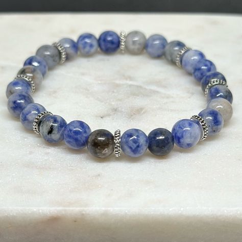 Crystal Bracelet Ideas, Sodalite Jewelry, Chakra Third Eye, Crystal Healing Bracelets, Angel Aura, Handcrafted Bracelets, Craft Corner, Emotional Balance, Healing Bracelets