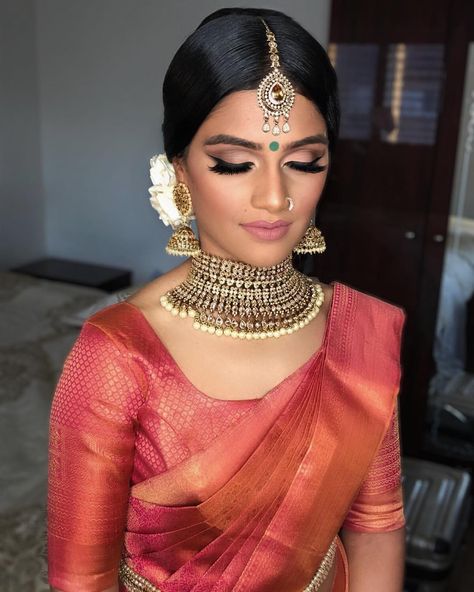 Hairstyles For Indian Wedding, Indian Wedding Receptions, Hindu Wedding Ceremony, Indian Bridal Sarees, Kerala Saree, Tamil Wedding, Indian Wedding Hairstyles, Wedding Mandap, South Indian Weddings