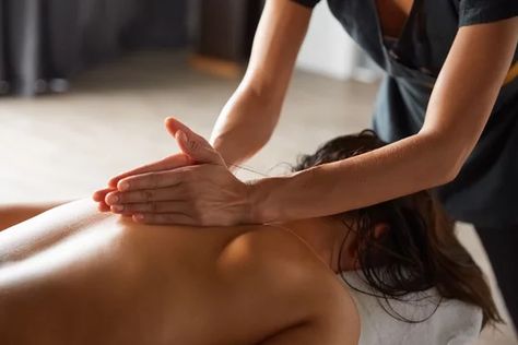 Beauty woman getting relaxation in spa salon Photos | Adobe Stock Neuromuscular Therapy, Holistic Massage, Diy Massage, Sports Massage Therapy, Massage Relaxant, Trigger Point Therapy, Shoulder Massage, Foot Reflexology, Sports Massage