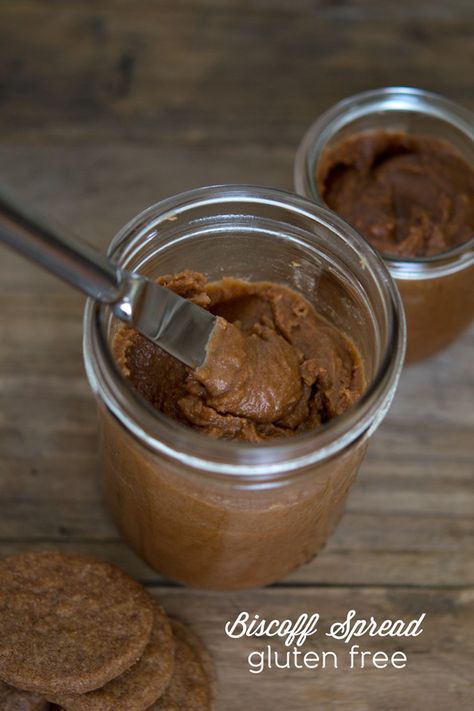 Get this recipe for homemade gluten free speculoos spread (a.k.a. speculaas or biscoff cookie spread). Spicy, snappy shortbread cookie spread made GF! Gluten Free Biscoff, Homemade Biscoff, Gluten Free On A Shoestring, Biscoff Recipes, Speculoos Cookies, Biscoff Spread, Biscoff Cookies, Cookie Spread, Cookie Butter