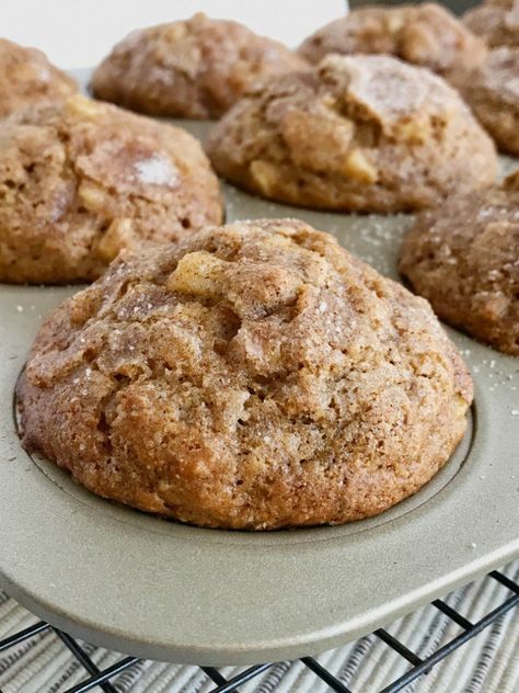 Apple Cider Muffins, Cinnamon Sugar Apples, Apple Muffin Recipes, Banting Recipes, Patty Cake, Pinch Of Yum, Baker Man, Streusel Muffins, Bran Muffins