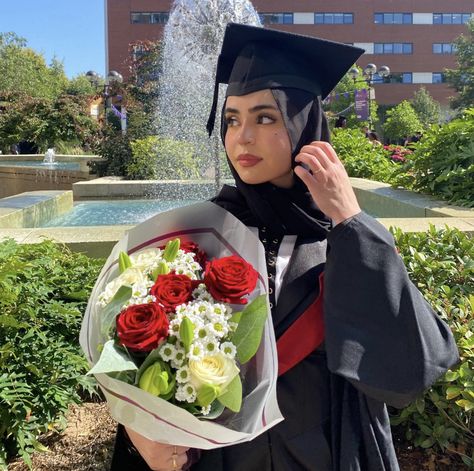 Muslim Graduation Outfit, Graduation Cap Design Ideas, Cap Decoration Graduation, Cap Design Ideas, Grad Picture Ideas, Graduation Pic Ideas, Graduation Cap Decoration Diy, College Graduation Pictures Poses, Graduation Look