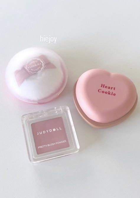 Heart Cookie Makeup, Korean Makeup Products Blush, Yesstyle Makeup Products, Heart Cookie Blush, Korean Make Up Product, Pink Korean Aesthetic, K Beauty Makeup Products, Judydoll Blush, Etude Makeup