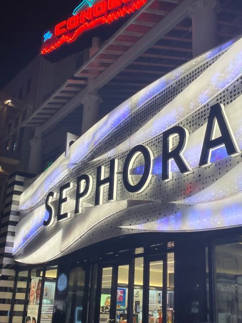 Sephora Employee Aesthetic, Employee Aesthetic, Aesthetic Sephora, Sephora Employee, Job Aesthetic, College Job, Life Vision, Life Vision Board, Sephora Collection