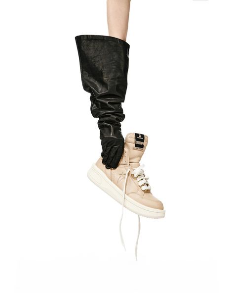 @rickowensonline DRKSHDW @converse TURBOWPN SS24 will launch on April 16, 2024 Subscribe to our newsletter for the latest updates. THIS PREMIUM LEATHER UPPER LACED HIGH TOP SHOE IS BASED ON THE CLASSIC CONVERSE “WEAPON” MODEL, ORIGINATING FROM THE MID 80’S AND FAMOUSLY WORN BY BASKETBALL PLAYER MAGIC JOHNSON. IT FEATURES A SIGNATURE DRKSHDW ELONGATED TONGUE WITH CUSTOM BRANDED, WRAP AROUND, WOVEN LABEL, BEARING THE MODEL NAME THE SHOE FEATURES AN EXAGGERATED FOAM MOLDED TOE AND OVERSIZED ... Classic Converse, High Top Shoe, Magic Johnson, April 16, Basketball Player, Woven Label, Custom Branding, Basketball Players, Latest Updates