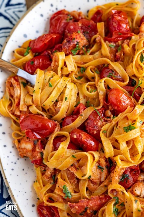 Crayfish Pasta, Lobster Pasta Recipe, Amazing Pasta, Lobster Pasta, Lobster Dishes, Fresh Lobster, Seafood Pasta Recipes, Seafood Entrees, Lobster Recipes