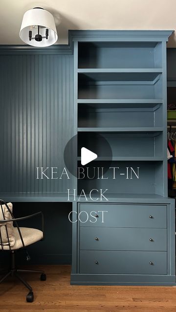 Built In Desk And Shelves, Ikea Built In, Ikea Desk Hack, Desk Hacks, House Upgrades, House Hacks, Ikea Desk, Diy Office, Ikea Home