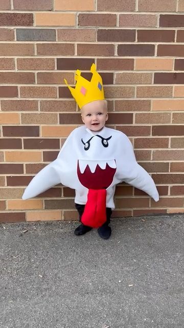 Luigis Mansion Birthday Party, Mario Costume Diy, King Boo Mario, Boo Costume, Mario Costume, Book Character Costumes, King Boo, Villain Costumes, Baby Learning Activities