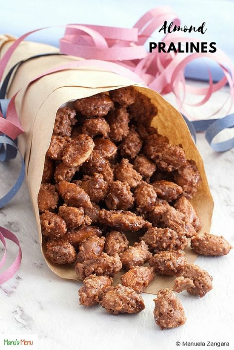 Praline Almonds, Candy Boards, Cinnamon Roasted Almonds, Praline Recipe, Candied Almonds, Bun Bun, Snack Mix Recipes, German Recipes, Candy Recipes Homemade