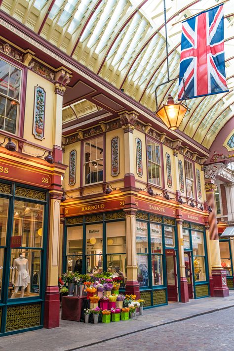 Leadenhall Market London, Architecture Shapes, Oxford London, Europe Architecture, London Vibes, Hotel Inspiration, World Street, London Pubs, Visiting England