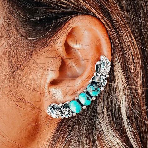 Southern Jewelry, Jewelry Facts, Ear Crawler, Multiple Earrings, Ear Climber, American Indian Jewelry, Popular Jewelry, Western Jewelry, Stunning Jewellery