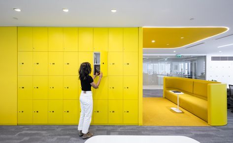 Foyer Storage, Industry Architecture, Office Boho, Smart Lighting System, Yellow Office, Presentation Board Design, Office Lockers, City Office, Head Office