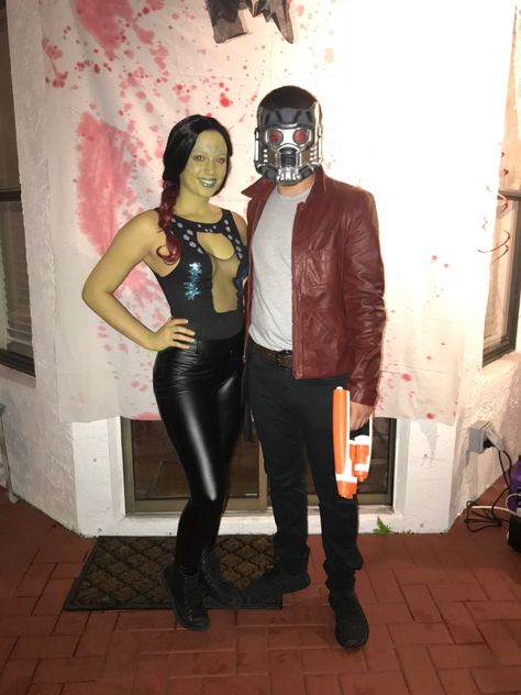 Starlord Halloween Costume, Gamora Starlord Costume, Starlord And Gamora Halloween Costume, Avengers Diy Costume, Guardians Of The Galaxy Couples Costume, Star Lord Costume Diy, Starlord Costume Diy, Diy Gamora Costume, Couples Halloween Costume Marvel