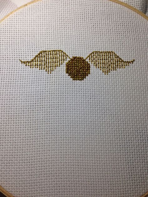 Golden Snitch Cross Stitch Harry Potter, Golden Snitch, Cross Stitch Patterns, Stitch Patterns, Harry Potter, Cross Stitch, Pattern