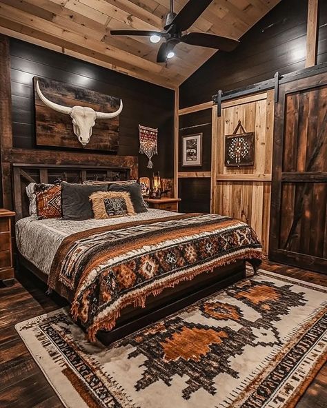 Black Country Bedroom Ideas, Western Homes Interior, Western Sunroom Ideas, White Western Bedroom Ideas, Mens Western Bedroom Ideas, Hunting Themed Bedroom Rustic, Black And Brown Western Bedroom, Western Bedroom Ideas For Men, Rustic Wood Walls Bedroom