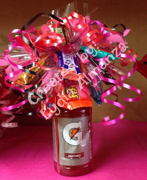 Gatorade Candy Bouquet Bottle Candy Bouquet, Cute Cheer Gifts, Bouquet Business, How To Make Candy, Cheer Banquet, Kitchen Organization Ideas, Diy Food Gifts, Candy Bouquets, Spirit Gifts