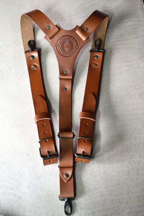 Viberg Boots, Leather Suspenders Men, Circle Decor, Wedding Suspenders, Leather Braces, Men's Suspenders, Mens Leather Accessories, Suspenders Wedding, Leather Craft Projects