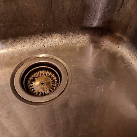 Clean A Stainless Steel Sink, Sink Diy, Remove Yellow Stains, Dishwasher Filter, Coffee Stain Removal, Cleaning Your Dishwasher, Metal Sink, House Hacks, Cleaning Stuff