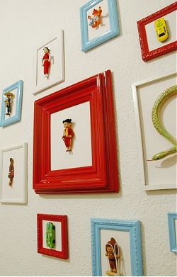 framing small toys as wall decor! Vintage Car Bedroom, Children's Bedroom Ideas, Childrens Bedroom Decor, Toy Display, Ideas Vintage, 수채화 그림, Big Boy Room, Kid Spaces, Childrens Bedrooms