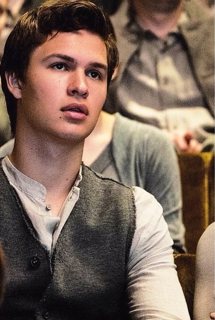 Caleb Prior aka Ansel Elgort - Divergent <--- HE'S SO HANDSOME AND CUTE WHY Caleb Divergent, Caleb Prior, Handsome Italian Men, Augustus Waters, Divergent Insurgent Allegiant, Ansel Elgort, Baby Driver, Veronica Roth, Divergent Series