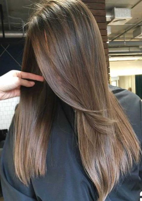 49 Beautiful Light Brown Hair Color To Try For A New Look Brown Balayage Highlights, Beautiful Light Brown Hair, Light Brown Hair Color, Beautiful Brown Hair, Natural Brown Hair, Balayage Hair Color Ideas, Balayage Hair Color, Brown Hair Inspo, Brown Hair Color