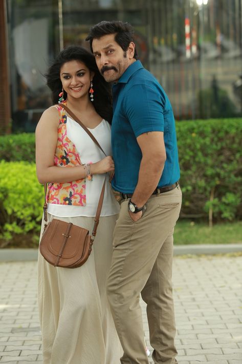 Famous Child Actors, Chiyaan Vikram, Keerthi Suresh, Keerthy Suresh, Cute Celebrity Couples, Bollywood Couples, Lift And Carry, Cute Couples Photos, Square Photos