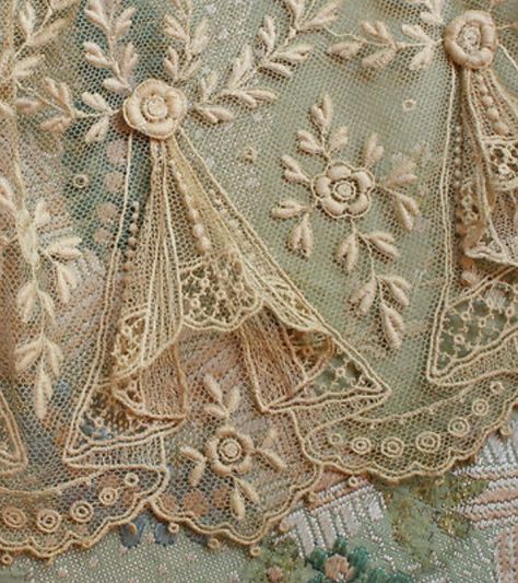 Antique French Tulle Swag Lace Trim with Raised Flower Pattern Victorian Lace, French Dolls, Pearl And Lace, Linens And Lace, Lace Print, Antique Linens, Bobbin Lace, Lace Ribbon, Antique Lace