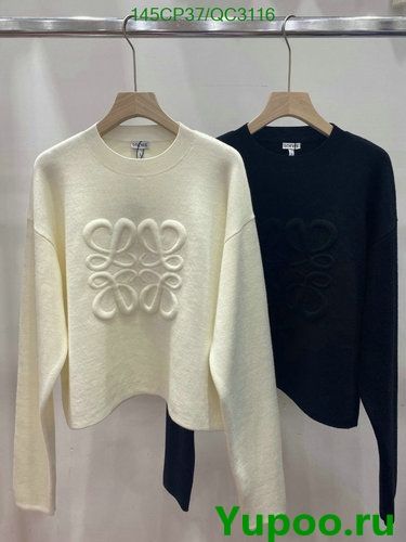 Loewe-Clothing Code: QC3116 $: 145USD Loewe Clothing, Autumn Trends, Designer Sweater, Sweater Autumn, Vogue Beauty, Pullover Outfit, Knit Sweaters, Womens Sweater, Knitting Women Sweater