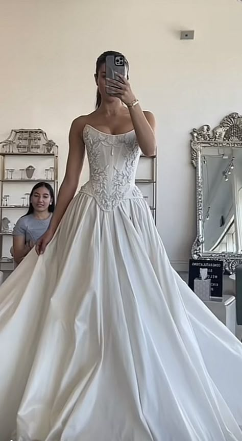 Beaded Corset Prom Dress, Low Rise Wedding Dress, Silk Sparkle Wedding Dress, Corset Wedding Dress With Veil, Satin Beaded Wedding Dress, Corset Waist Wedding Dress, Structured Corset Wedding Dress, Low Corset Wedding Dress, Low Waist Corset Wedding Dress