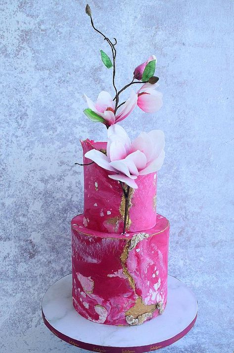 Fuchsia  by Indulgence by Shazneen Ali - https://cakesdecor.com/cakes/339878-fuchsia Magenta And Gold Cake, Fuchsia Cake Birthday, Fushia Cake Ideas, Emerald And Fuschia, Hot Pink Cakes, Wedding Day Pictures, Fuschia Wedding, Crystal Cake Stand, 2 Tier Cake