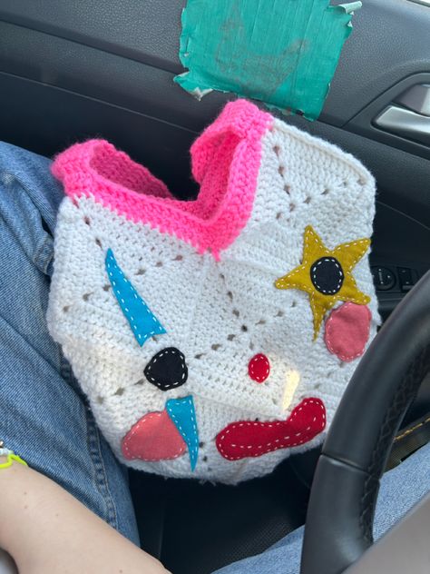 Crochet Clown Bag, Kitsch Crochet, Crochet For Beginners Blanket, Crochet Knit Stitches, Crochet Clothing And Accessories, Crochet Design Pattern, Kawaii Crochet, Crochet Inspo, Crochet Fashion Patterns