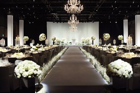 The Shilla Seoul #Seoul #SouthKorea #wedding Korean Wedding Reception, Korean Wedding Decorations Indoor, Wedding Indoor Decoration, Hotel Wedding Reception, Wedding Asian, Indoor Wedding Decorations, Wedding Korea, Non Traditional Wedding Ring, Wedding Hall Decorations